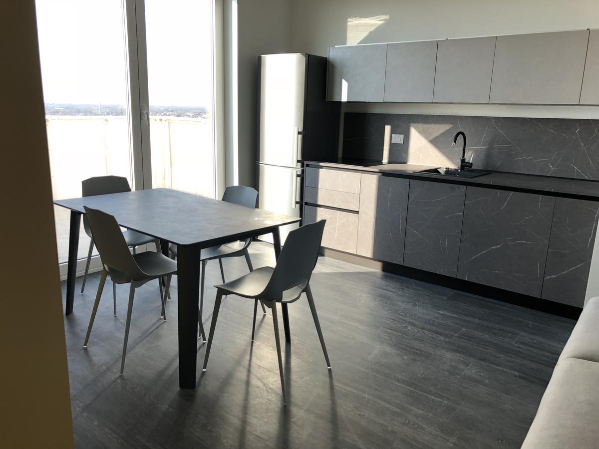 Sky Tower Suite Местре Экстерьер фото