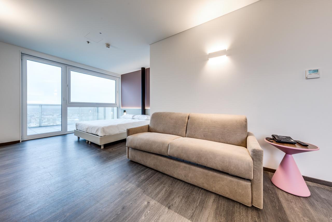 Sky Tower Suite Местре Экстерьер фото