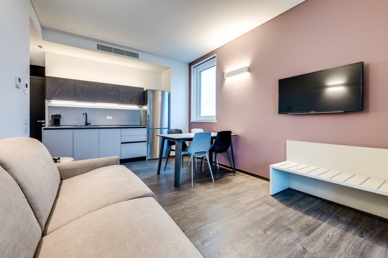 Sky Tower Suite Местре Экстерьер фото