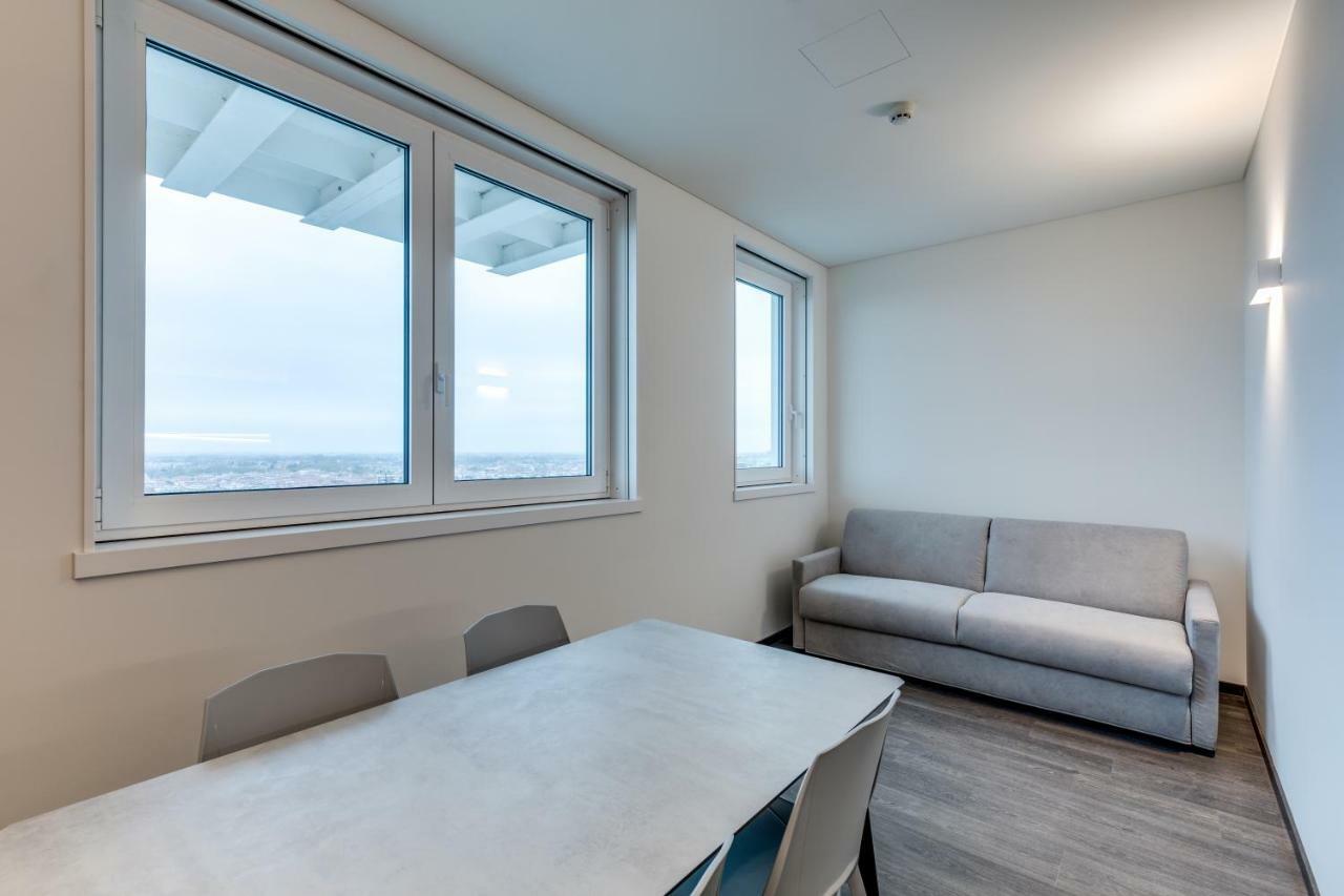 Sky Tower Suite Местре Экстерьер фото